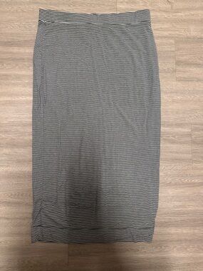 Banana Republic Black and White Striped Pencil Skirt